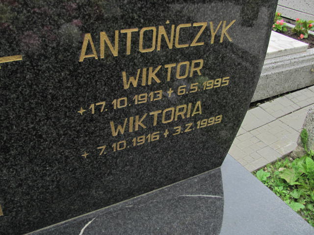 Wiktor Antończyk 1913 Jastrzębie-Zdrój Górne - Grobonet - Wyszukiwarka osób pochowanych